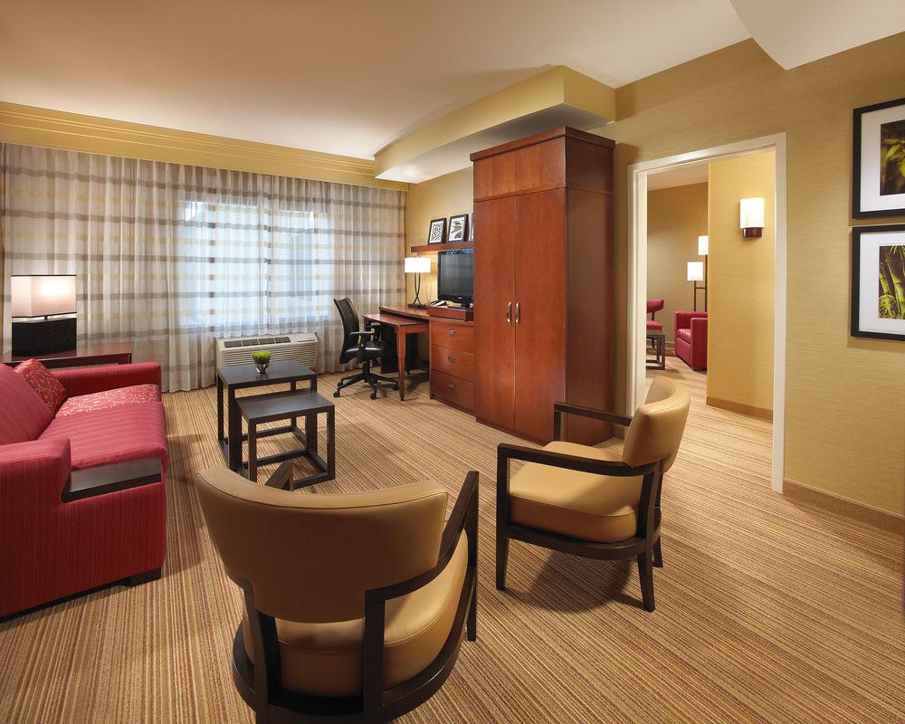 Courtyard Long Beach Airport Екстер'єр фото